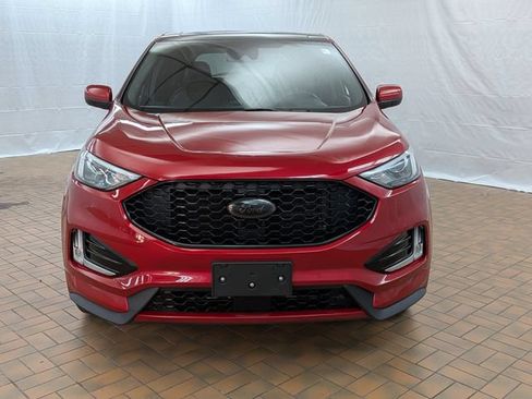 Used 2021 Ford Edge ST-Line w/ Cold Weather Package AWD/4WD image 2
