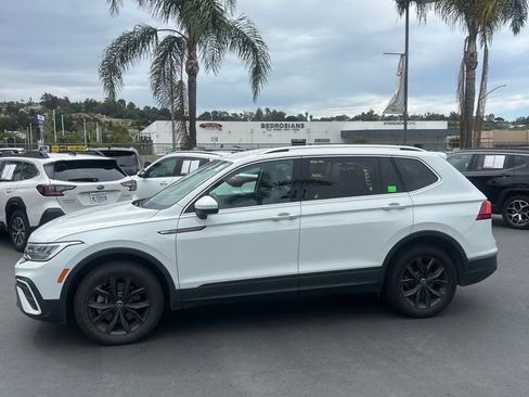 Used 2024 Volkswagen Tiguan SE image 8