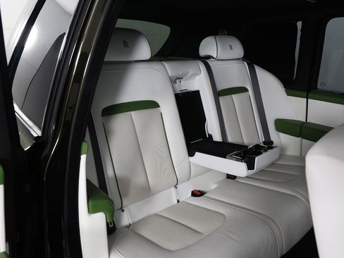 Certified 2023 Rolls-Royce Cullinan Black Badge w/ Driver's Package image 35