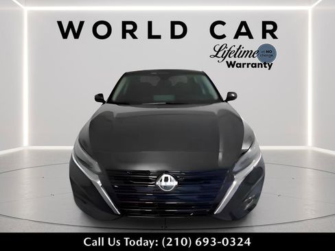 Used 2025 Nissan Altima 2.5 SL AWD/4WD image 2