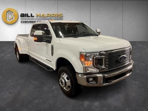 Used 2022 Ford F350 Lariat w/ Lariat Value Package image 9