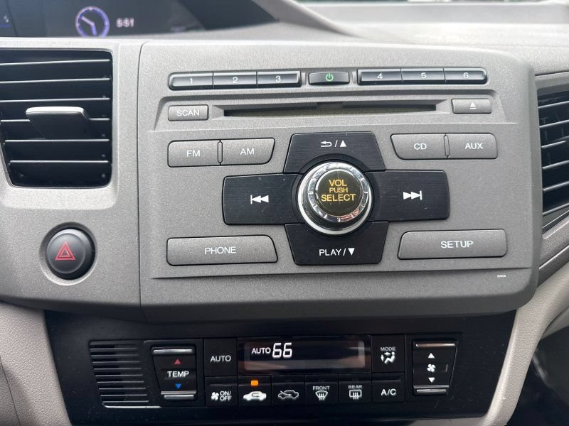Used 2012 Honda Civic Hybrid Sedan image 26