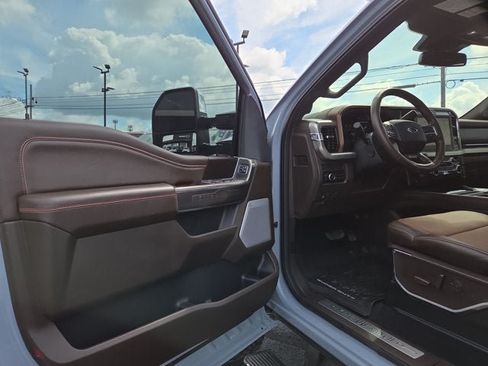 Used 2026 Ford F350 King Ranch w/ Tremor Off-Road Package AWD/4WD image 7