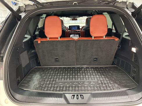 Used 2025 Lincoln Aviator Reserve w/ Equipment Group 201A image 33