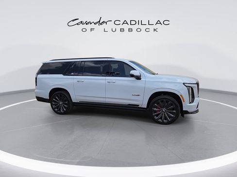 New 2026 Cadillac Escalade ESV V AWD/4WD image 9