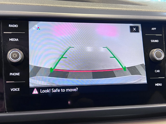 Certified 2023 Volkswagen Taos SE FWD image 25