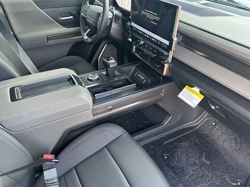 New 2025 GMC Hummer EV 2X image 16