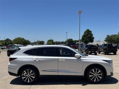 Used 2026 Acura MDX w/ Technology Package FWD image 3