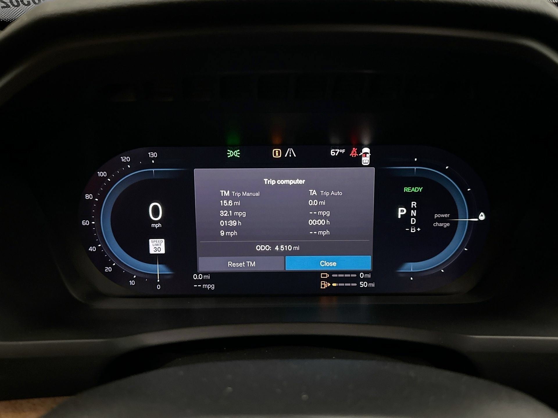 Certified 2025 Volvo XC90 T8 Plus w/ Protection Package Premier AWD/4WD image 8