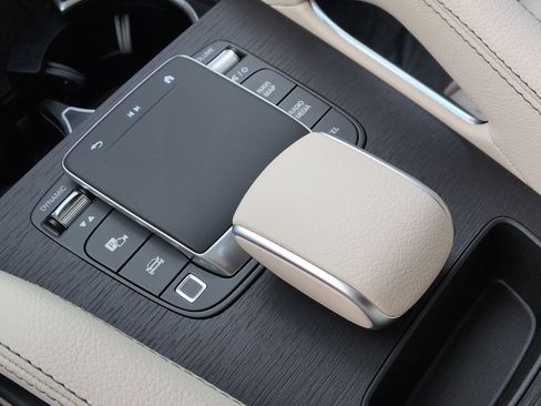 New 2026 Mercedes-Benz GLE 450 4MATIC image 14