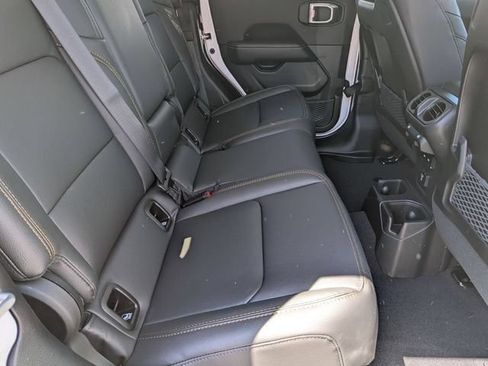 New 2026 Jeep Gladiator Sport AWD/4WD image 34