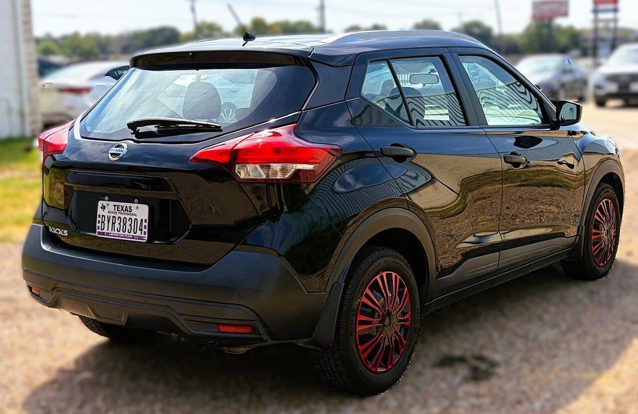 Used 2019 Nissan Kicks S FWD image 8