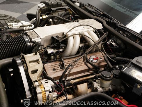 Used 1990 Chevrolet Corvette Convertible image 34