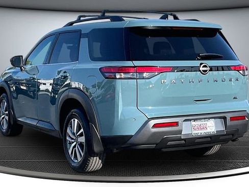 New 2026 Nissan Pathfinder SL FWD image 3