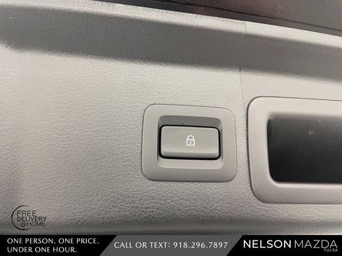 New 2026 MAZDA CX-30 AWD 2.5 S w/ Select Sport Pkg image 41