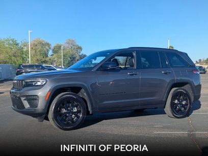 Used 2025 Jeep Grand Cherokee Altitude