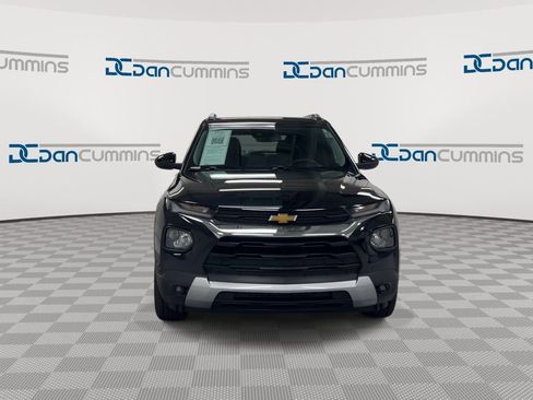 Used 2023 Chevrolet TrailBlazer LT w/ Convenience Package FWD image 3