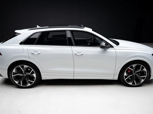 Used 2023 Audi RS Q8 AWD/4WD image 36