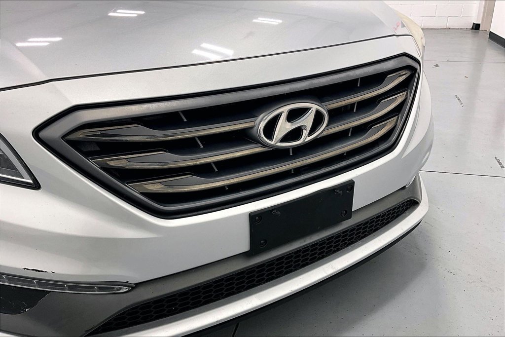 Used 2017 Hyundai Sonata Sport w/ Value Edition Package 02 FWD image 33