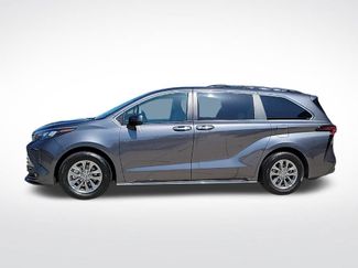 Used 2025 Toyota Sienna XLE FWD video 2