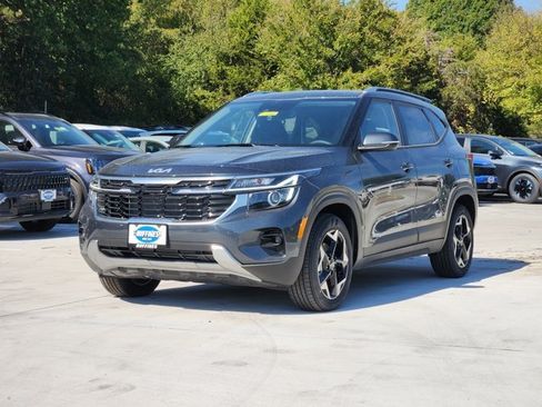 New 2026 Kia Seltos S image 2