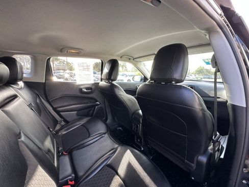 Used 2021 Jeep Compass Latitude image 22