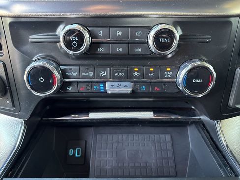 Used 2022 Ford F150 King Ranch w/ Equipment Group 601A High AWD/4WD image 19