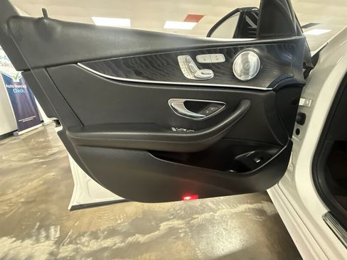 Used 2019 Mercedes-Benz E 300 w/ Premium 1 Package image 14