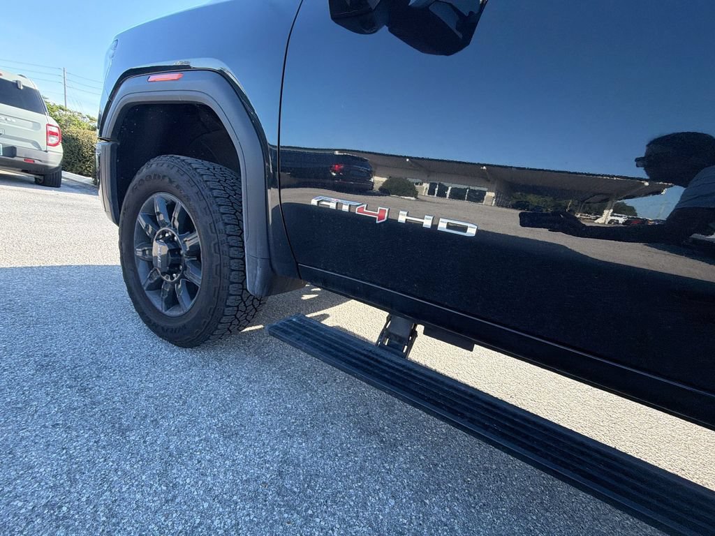 Certified 2025 GMC Sierra 2500 AT4 AWD/4WD image 21
