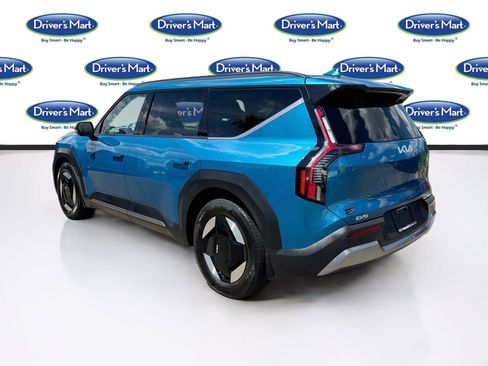 Used 2024 Kia EV9 Wind AWD/4WD image 5