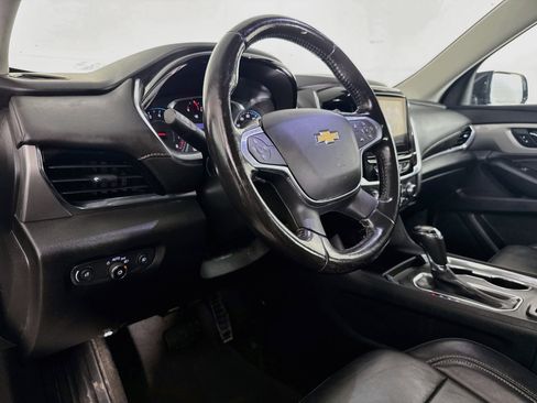 Used 2020 Chevrolet Traverse LT FWD image 21