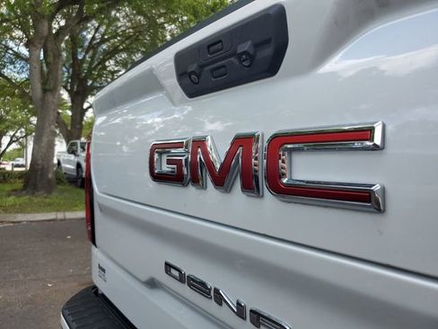Used 2023 GMC Sierra 1500 Denali w/ Denali Reserve Package AWD/4WD image 6