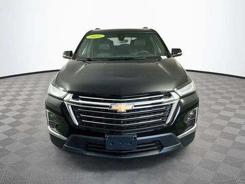 Used 2023 Chevrolet Traverse LT w/ LT Premium Package AWD/4WD image 5
