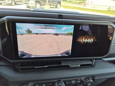 New 2026 Jeep Gladiator Sport AWD/4WD image 21