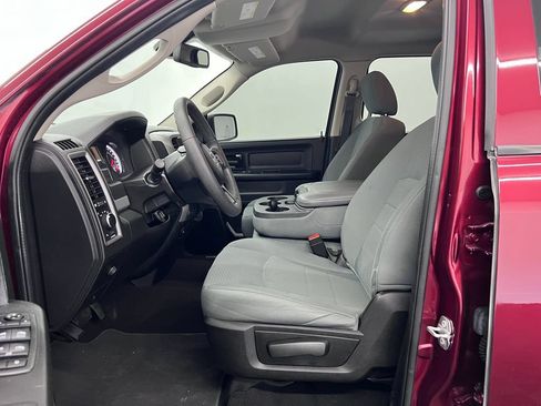Used 2019 RAM 1500 Tradesman w/ Chrome Plus Package RWD image 4