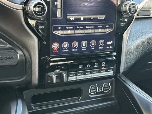 Used 2020 RAM 3500 Laramie image 23