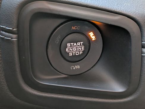 Used 2024 Jeep Wrangler Sahara w/ Technology Group image 33