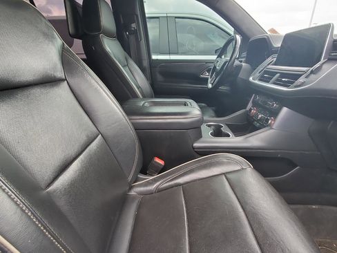 Used 2021 GMC Yukon SLT w/ SLT Luxury Plus Package image 4