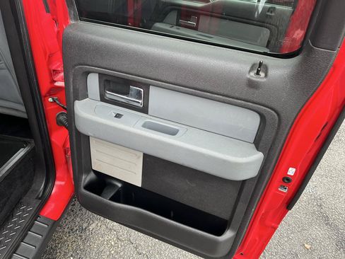 Used 2012 Ford F150 XLT AWD/4WD image 30