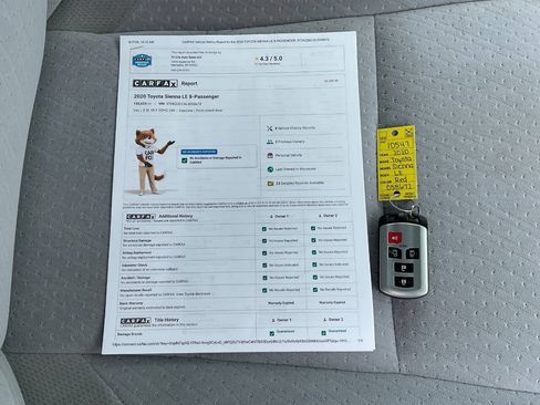 Used 2020 Toyota Sienna LE w/ LE Preferred Package FWD image 48