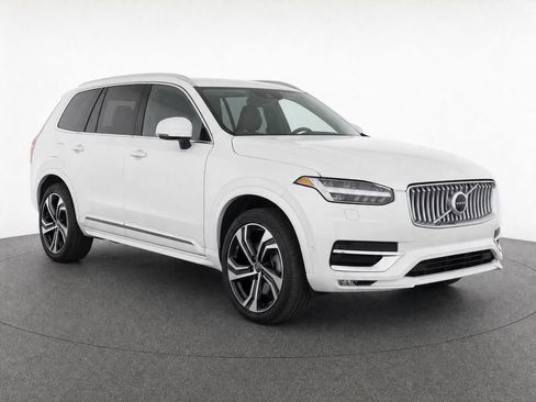 Used 2024 Volvo XC90 B6 Ultimate w/ Protection Package Premier AWD/4WD image 2