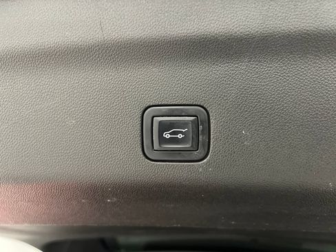 Used 2023 Chevrolet Tahoe RST RWD image 46