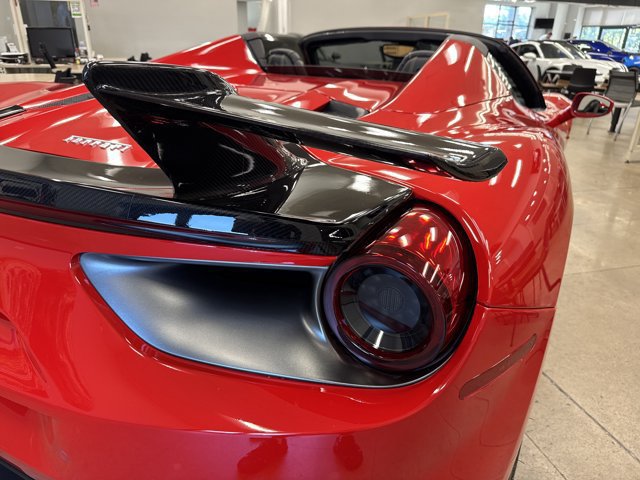 Used 2018 Ferrari 488 Spider RWD image 22