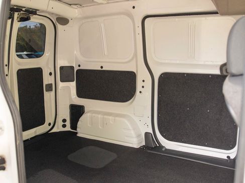 Used 2017 Chevrolet City Express LT w/ Technology Package FWD image 14