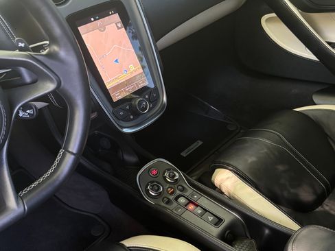 Used 2017 McLaren 570S Coupe image 53