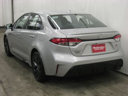 Certified 2024 Toyota Corolla SE image 24