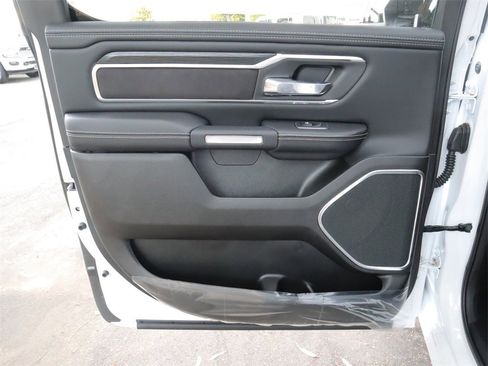 Used 2023 RAM 1500 Laramie image 16