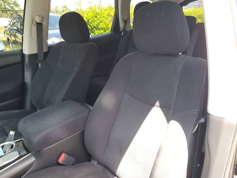 Used 2015 Nissan Pathfinder S FWD image 19