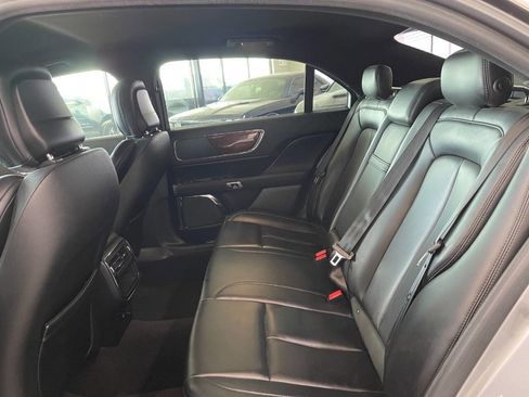 Used 2020 Lincoln Continental Standard 4dr Sedan image 18