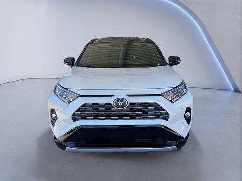 Used 2021 Toyota RAV4 XSE w/ Carpet Mat Package (TMS) AWD/4WD image 2